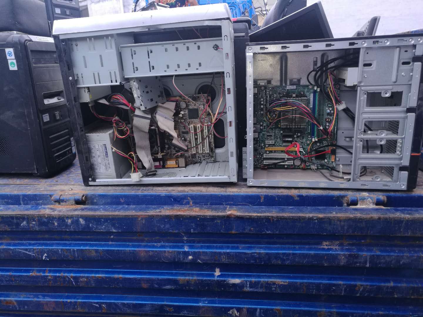 �Ͼɵ��Ӳ�Ʒ���ּۣ�[�Ѿ���]